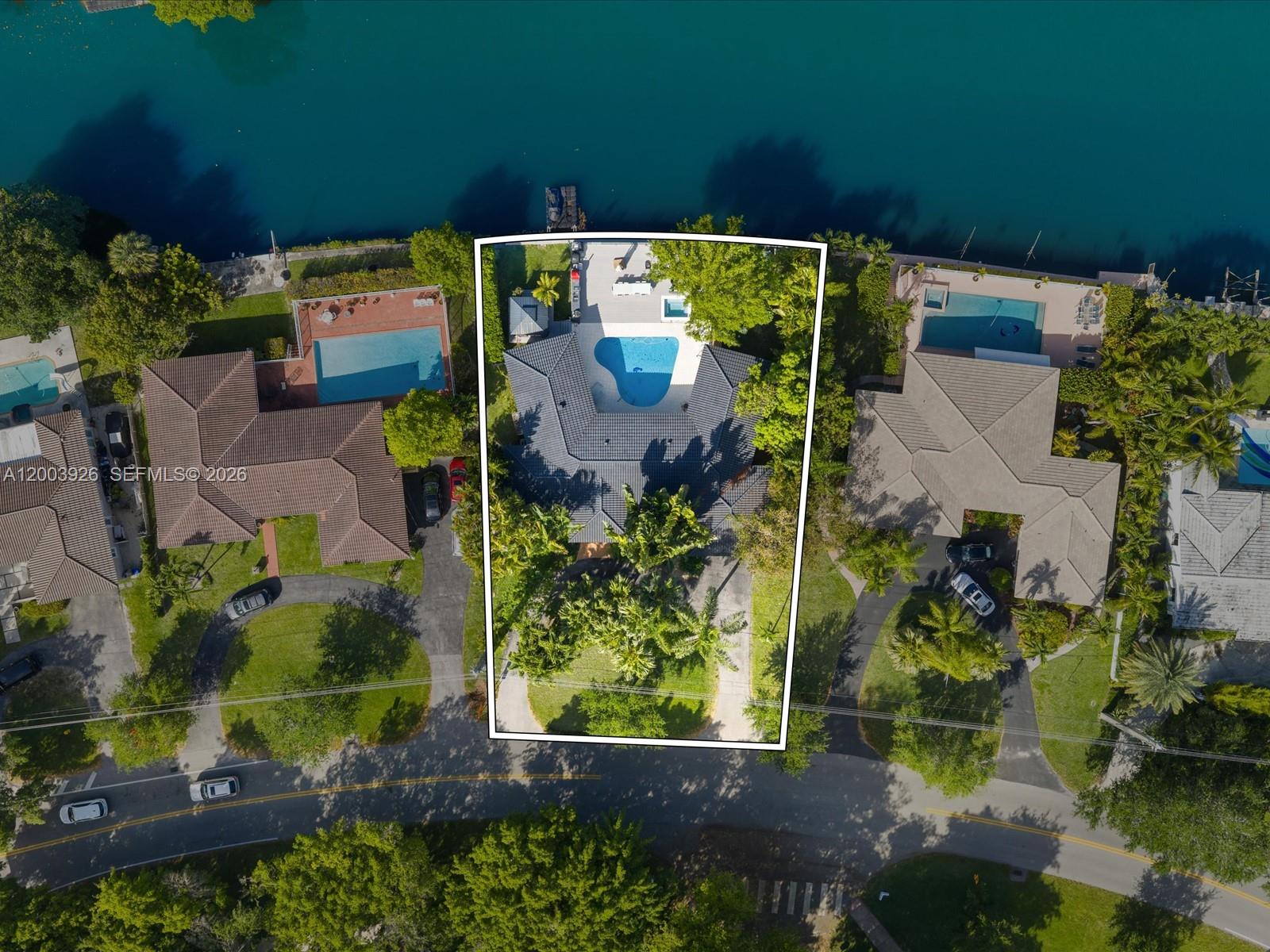 5000 Riviera Dr Coral Gables, FL 33146