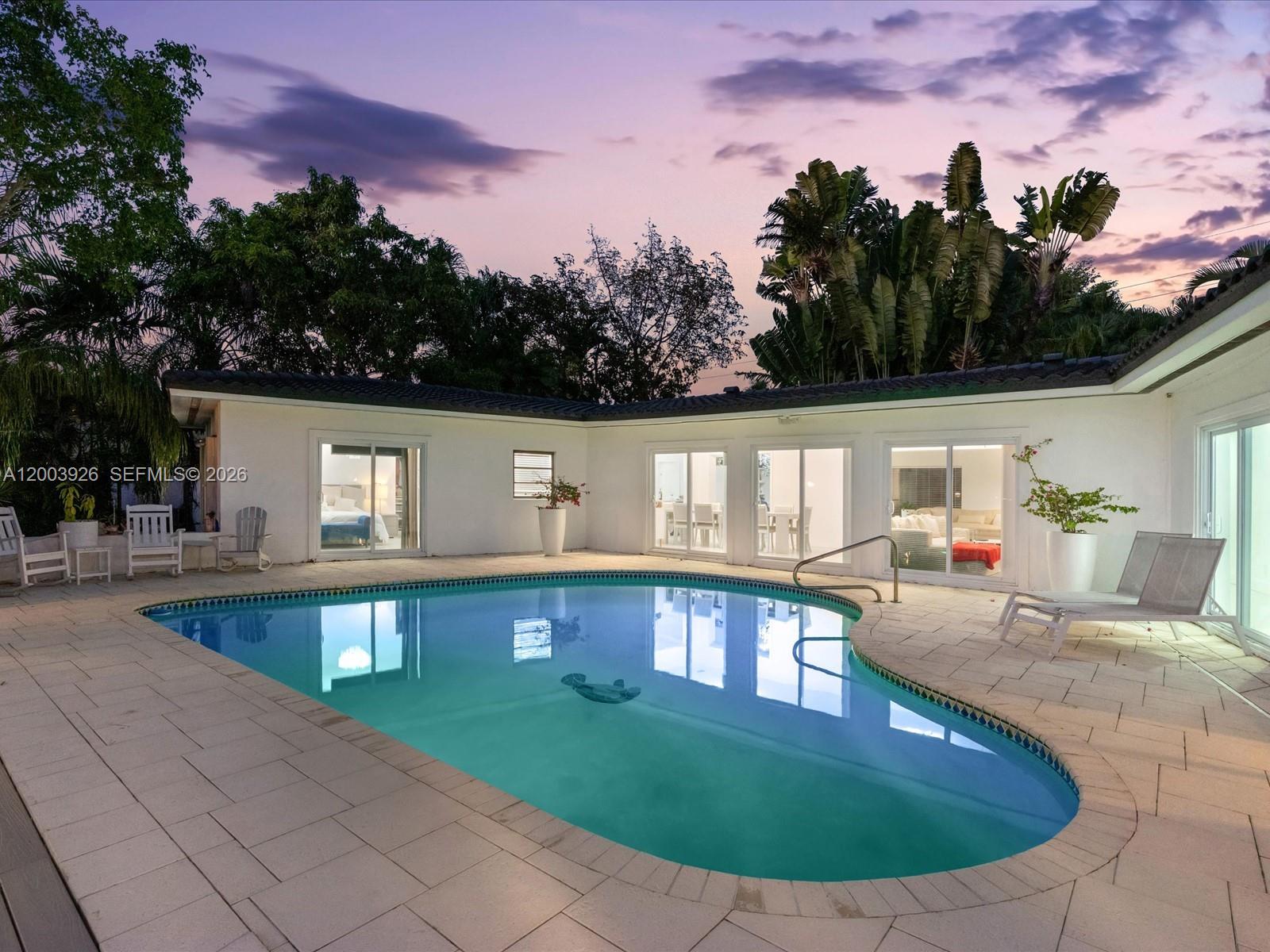 5000 Riviera Dr Coral Gables, FL 33146