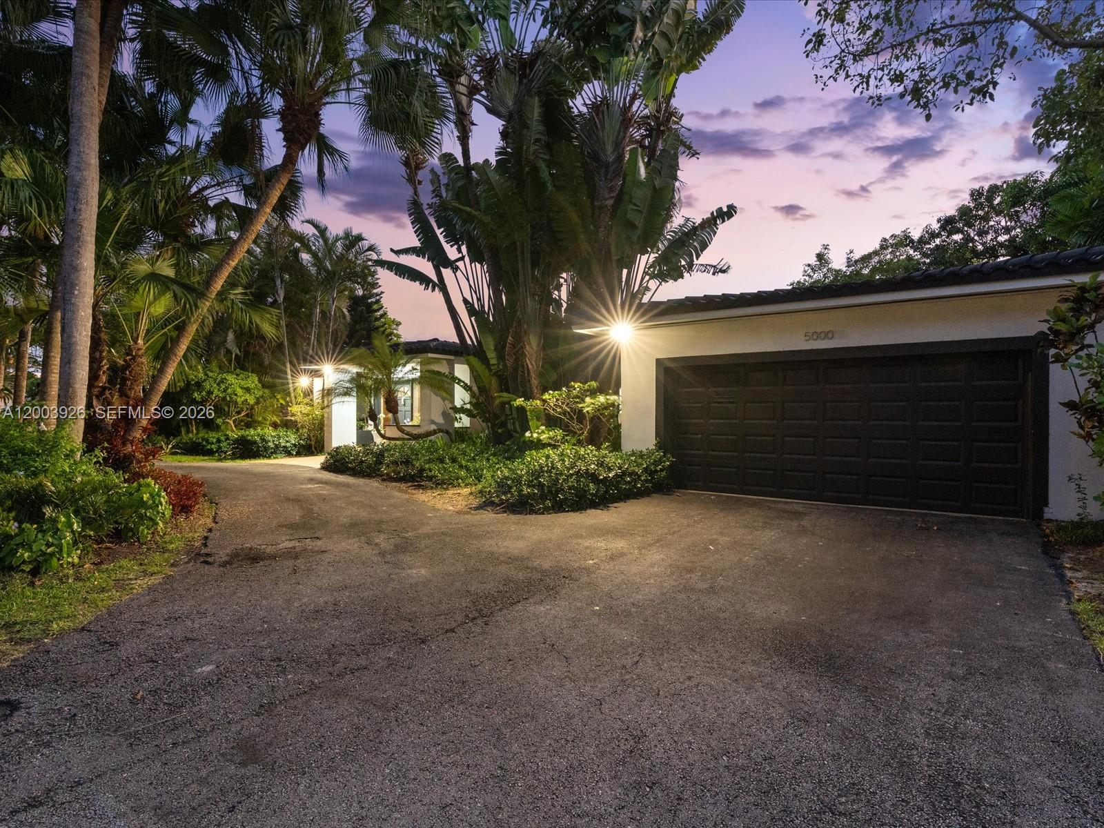 5000 Riviera Dr Coral Gables, FL 33146