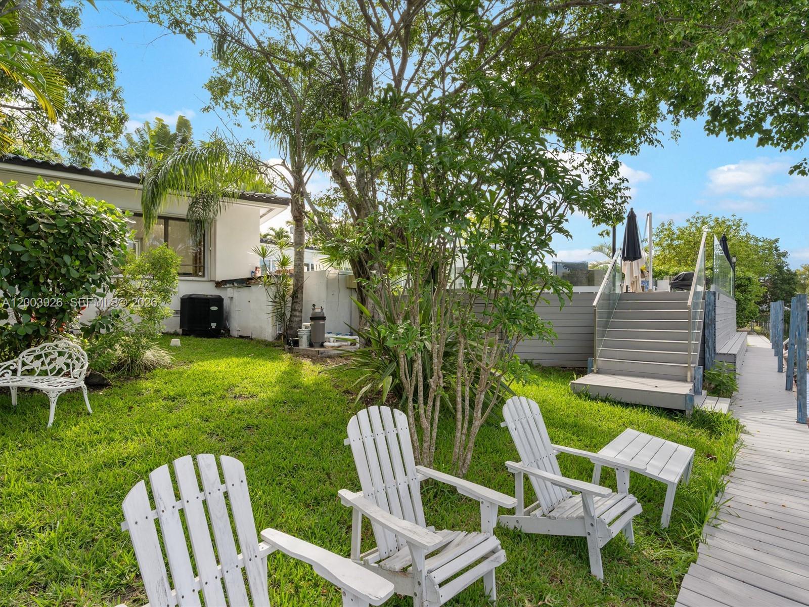 5000 Riviera Dr Coral Gables, FL 33146