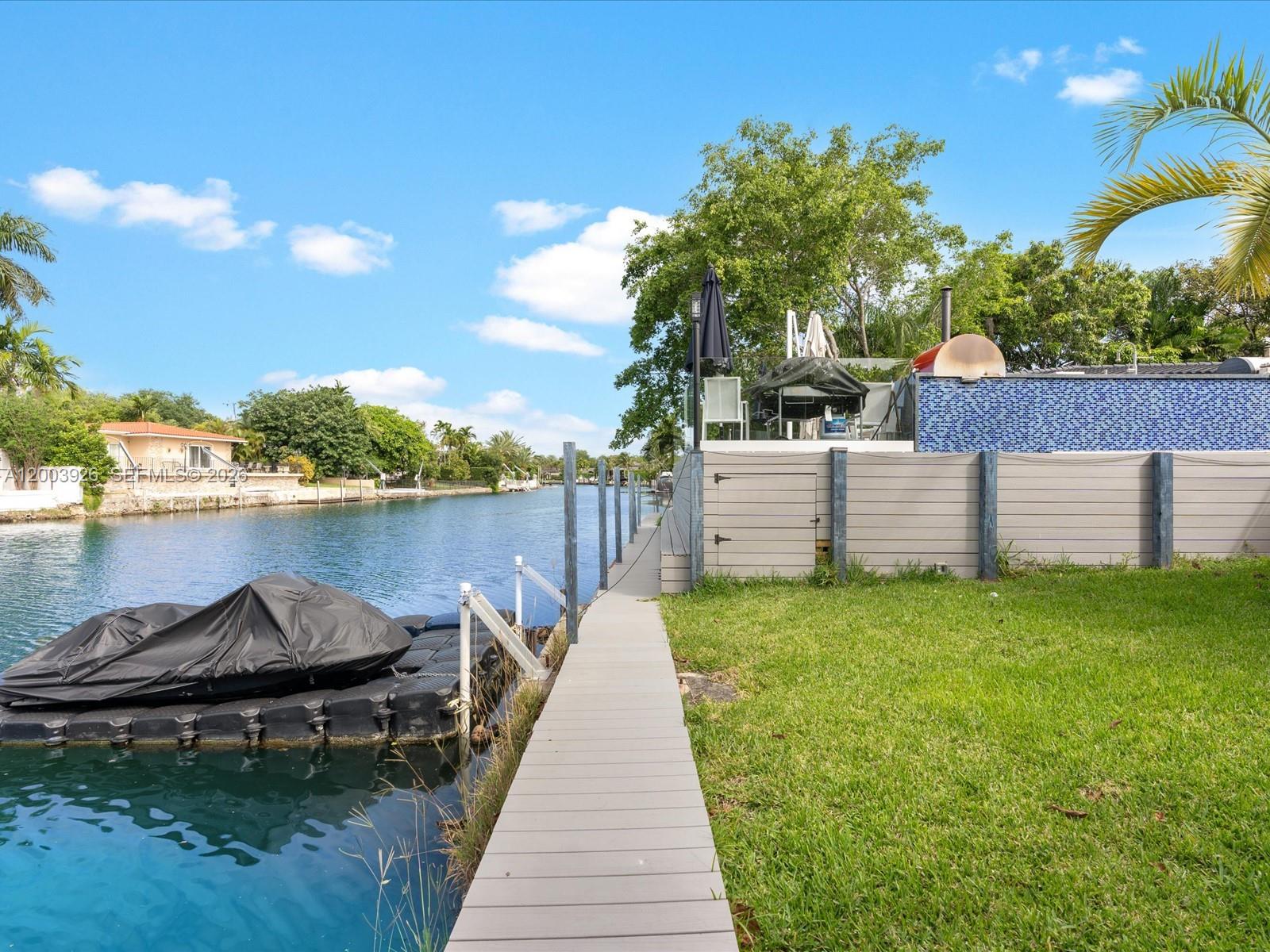 5000 Riviera Dr Coral Gables, FL 33146