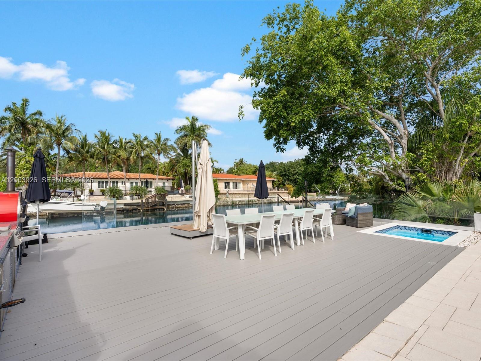 5000 Riviera Dr Coral Gables, FL 33146