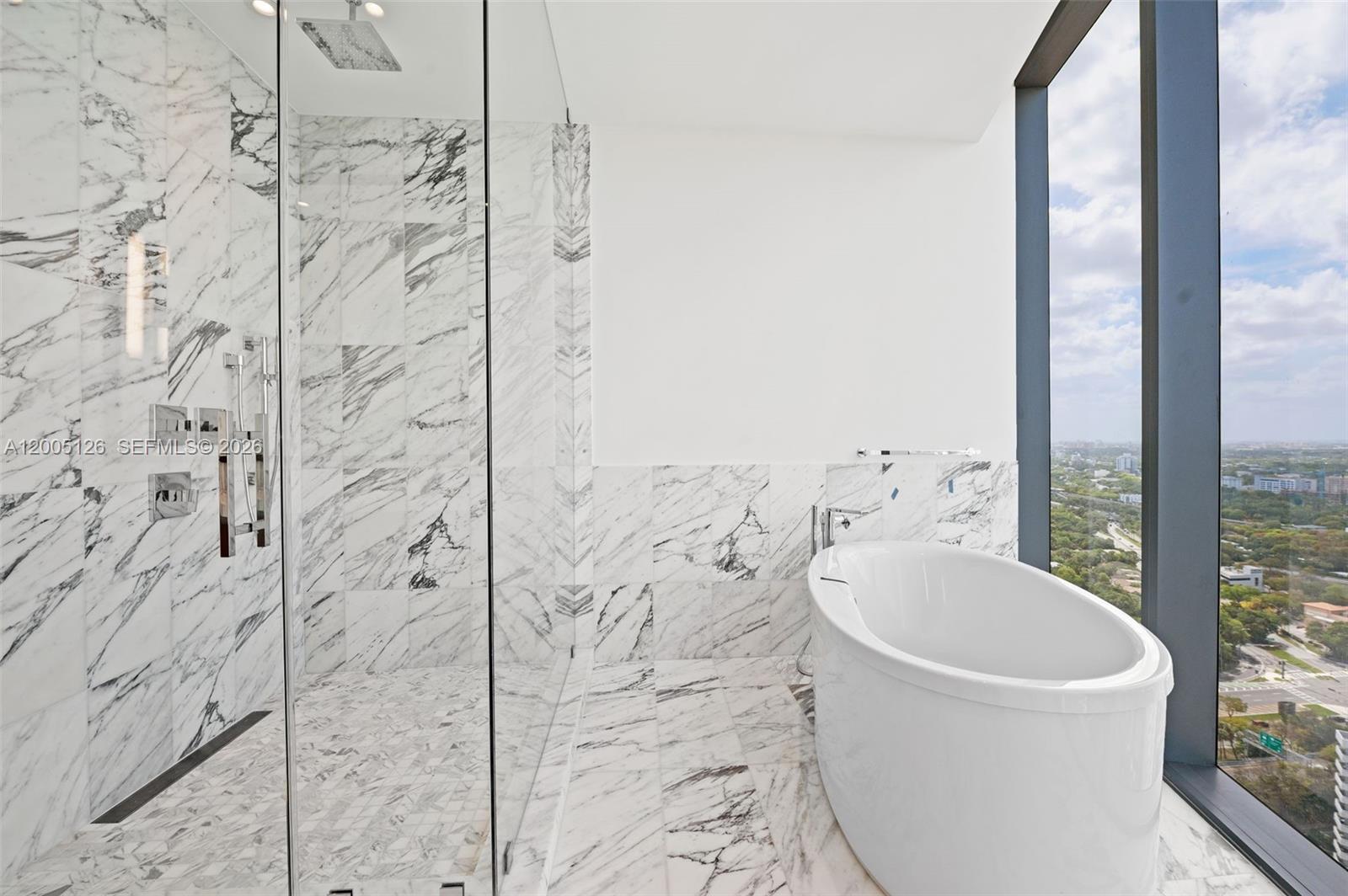 175 SE 25th Rd #2604 Miami, FL 33129