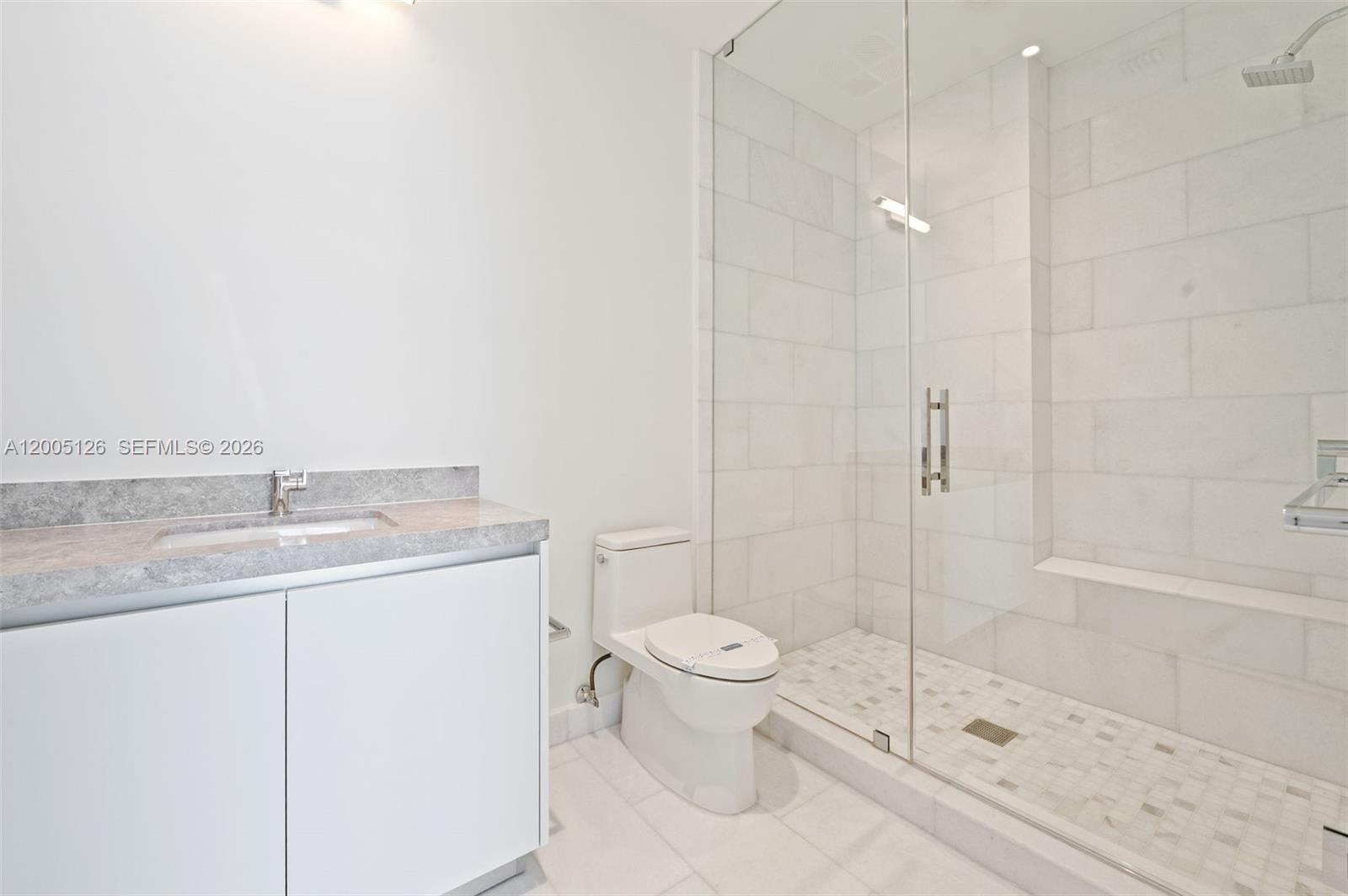 175 SE 25th Rd #2604 Miami, FL 33129