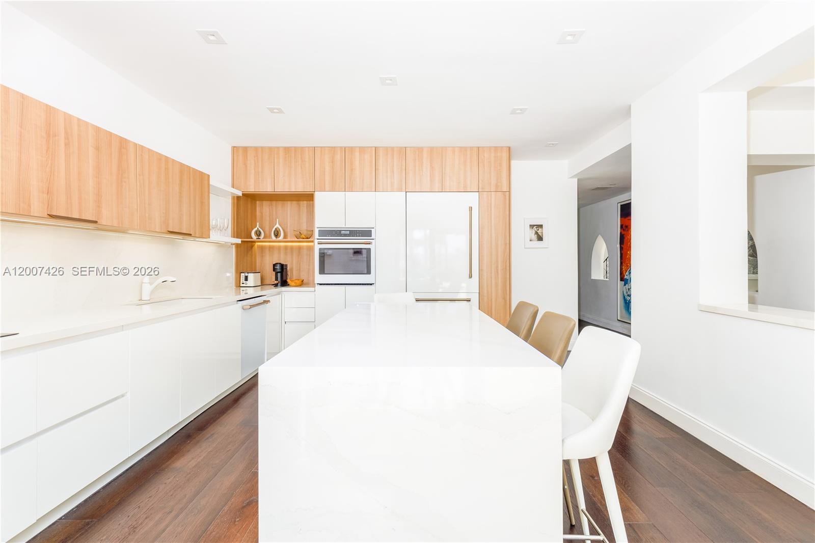 5736 La Gorce Dr Miami Beach, FL 33140
