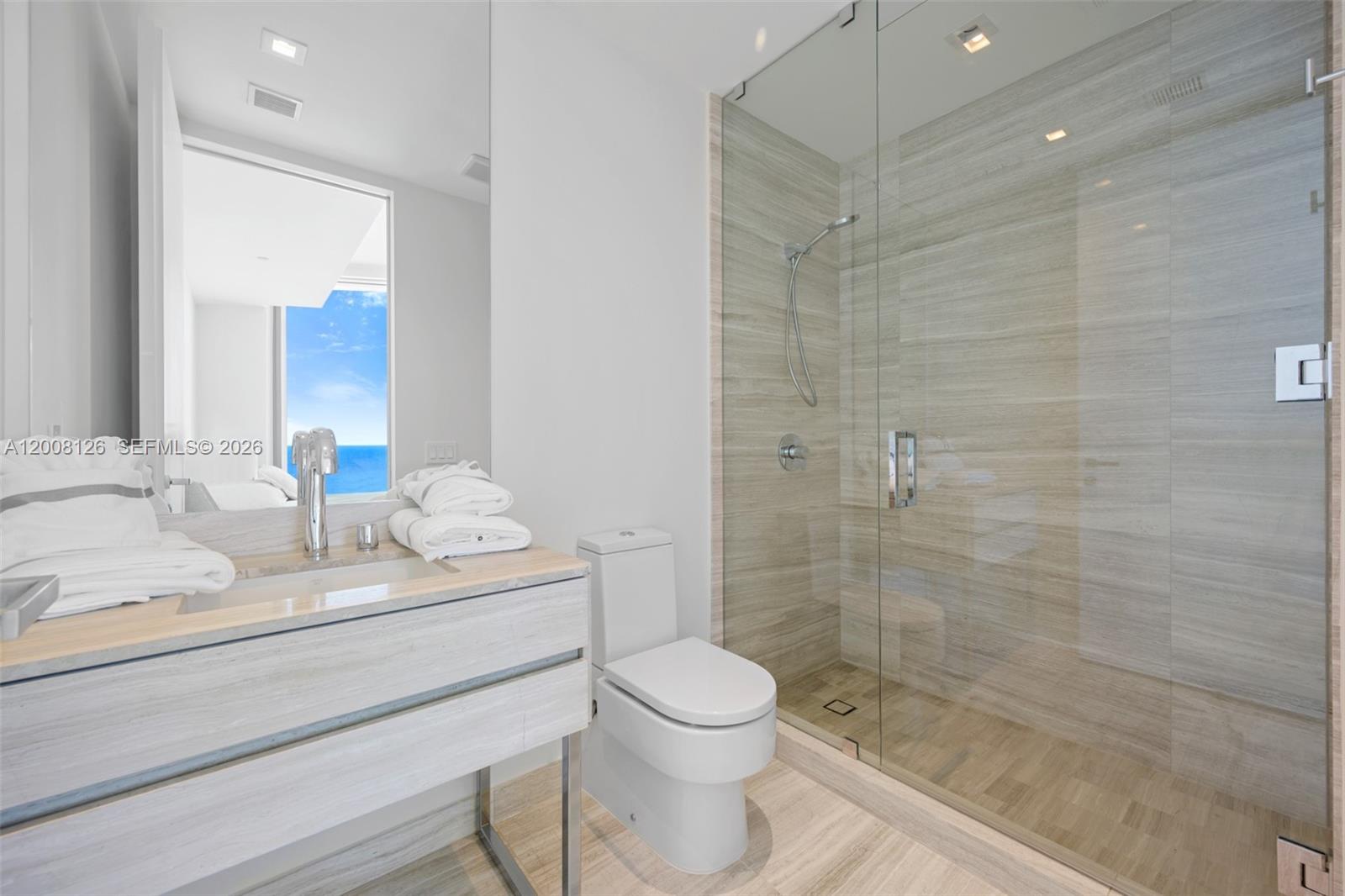 18975 Collins Ave #700 Sunny Isles Beach, FL 33160