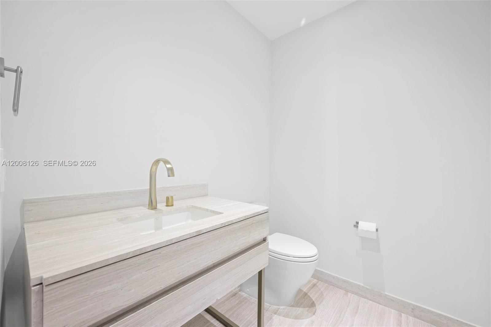 18975 Collins Ave #700 Sunny Isles Beach, FL 33160