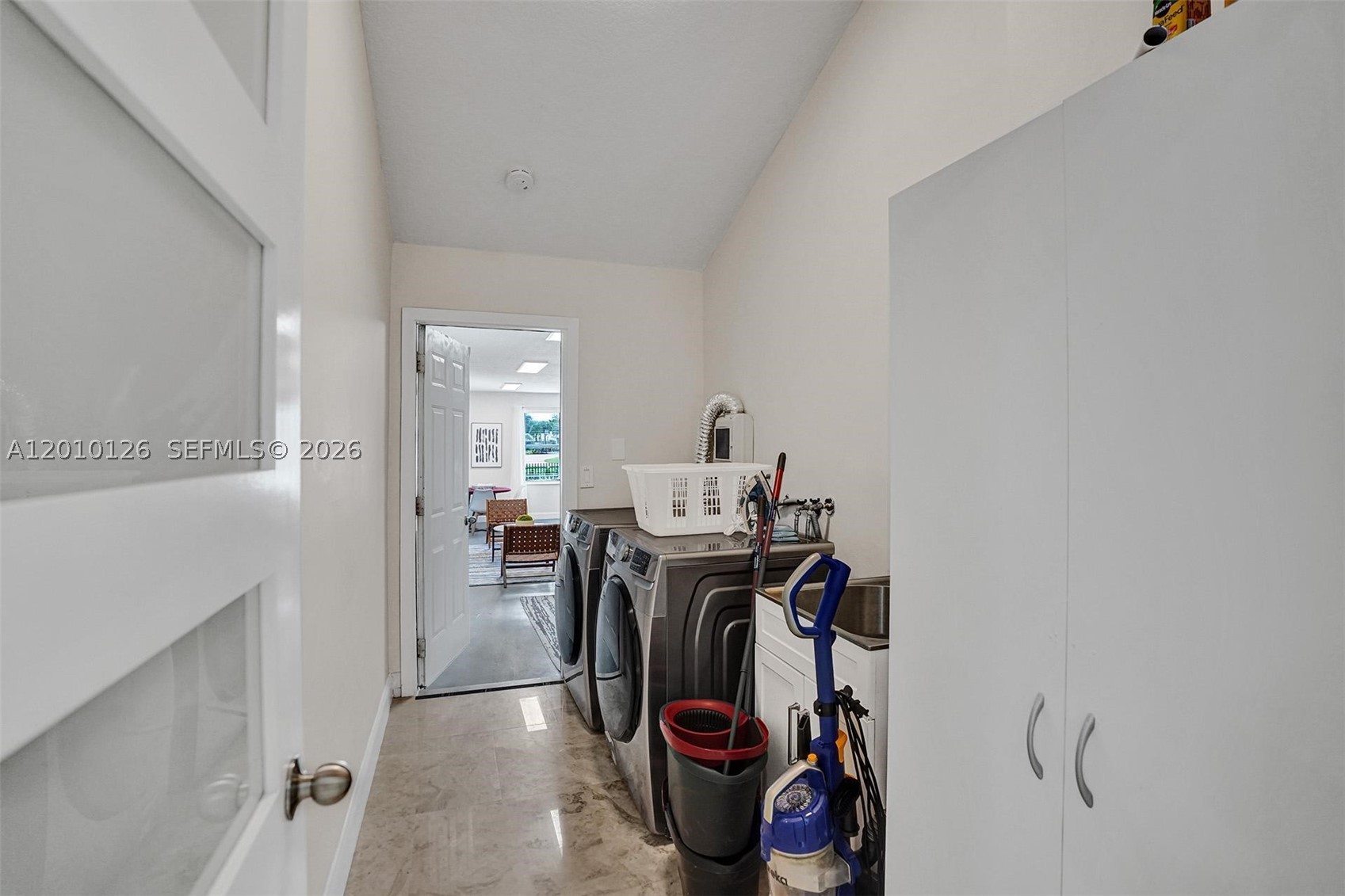 16301 SW 62nd St Southwest Ranches, FL 33331