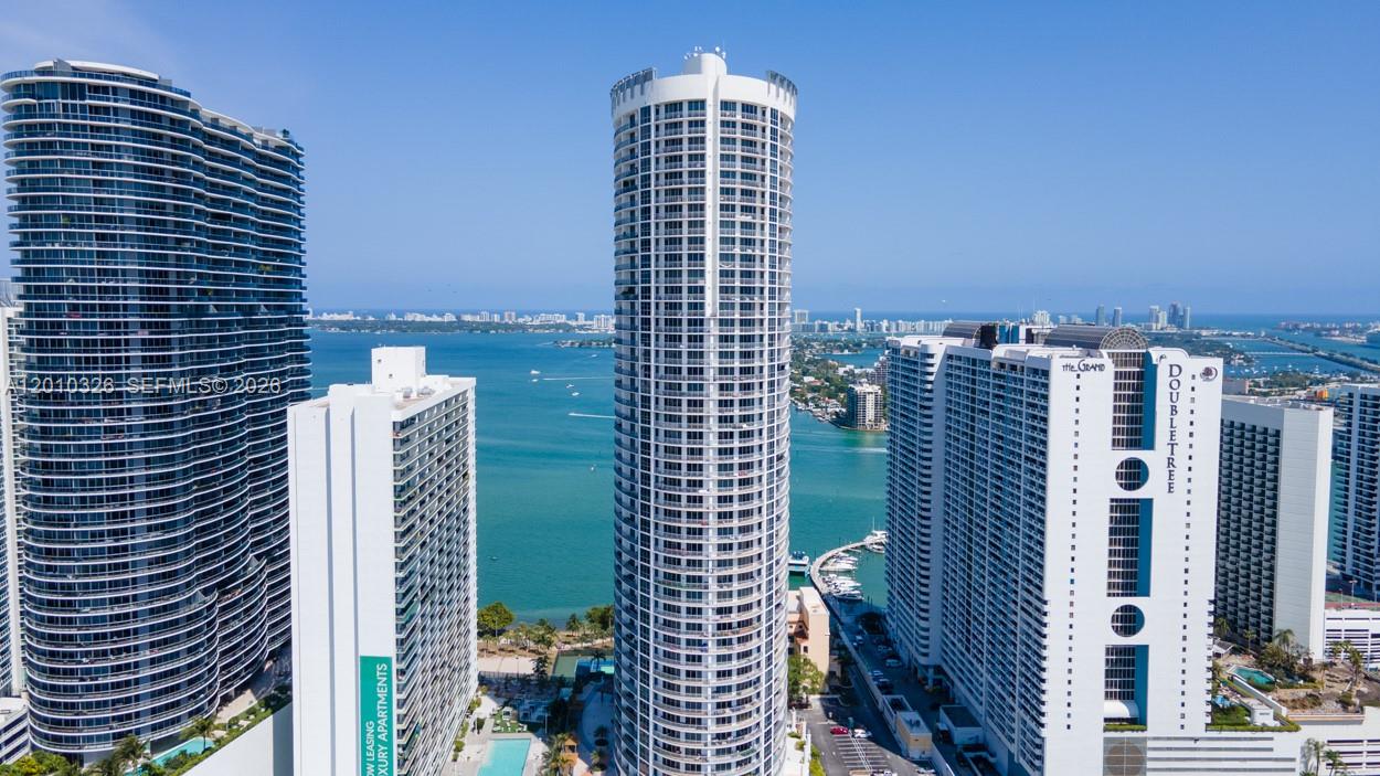image Opera Tower0