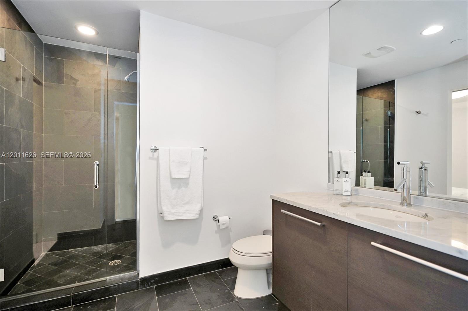 900 Biscayne Blvd #5510 Miami, FL 33132