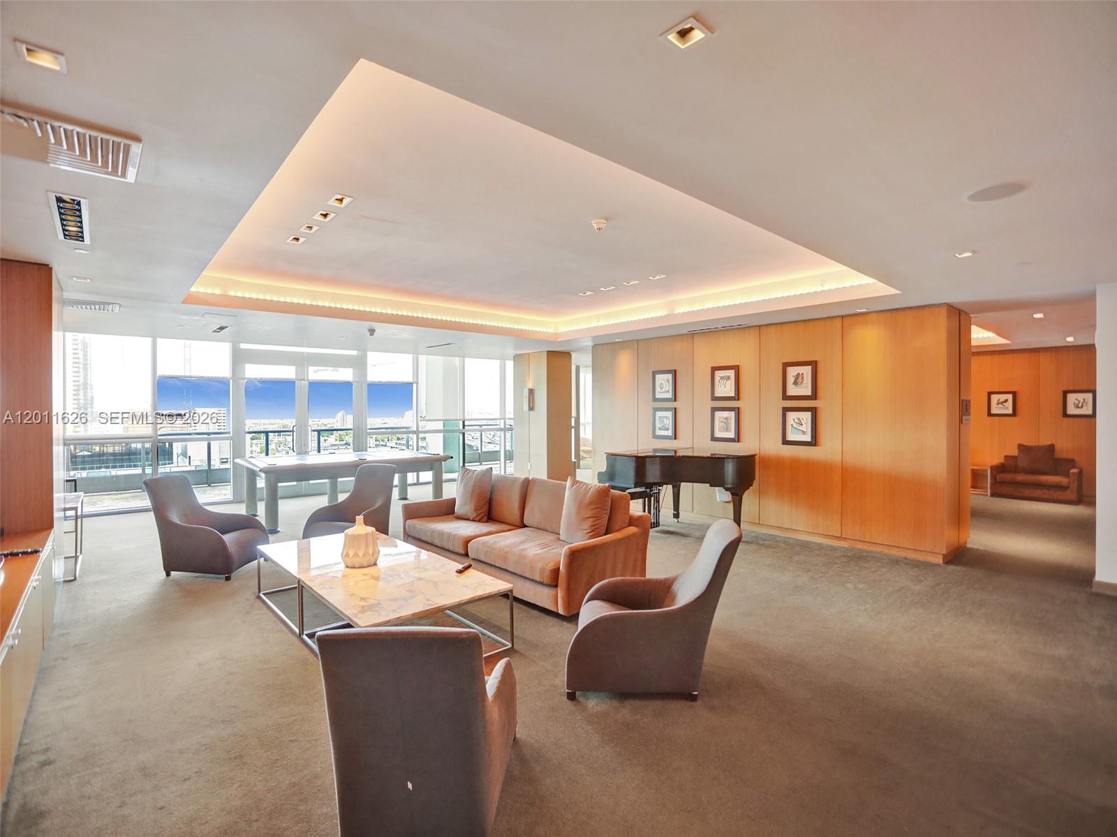 900 Biscayne Blvd #5510 Miami, FL 33132