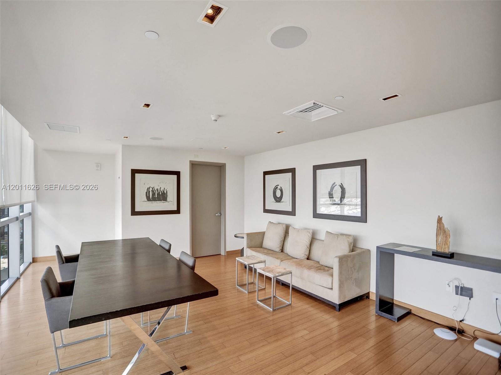 900 Biscayne Blvd #5510 Miami, FL 33132