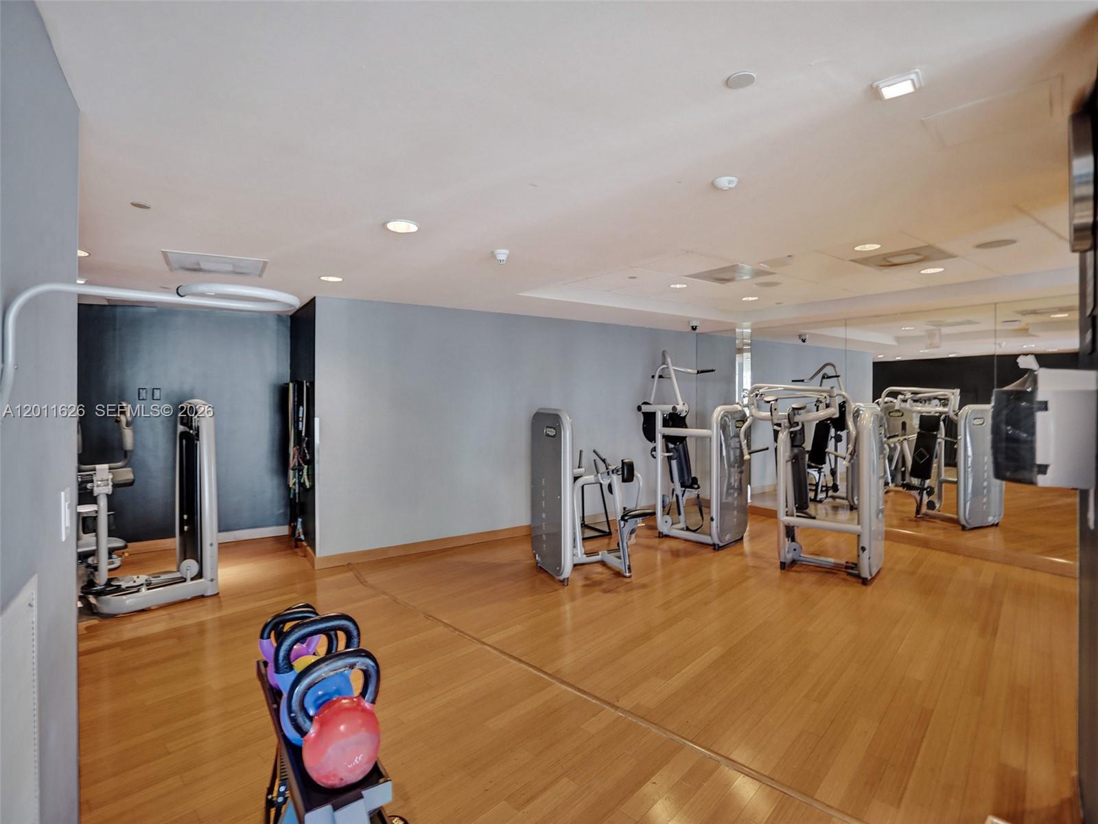 900 Biscayne Blvd #5510 Miami, FL 33132