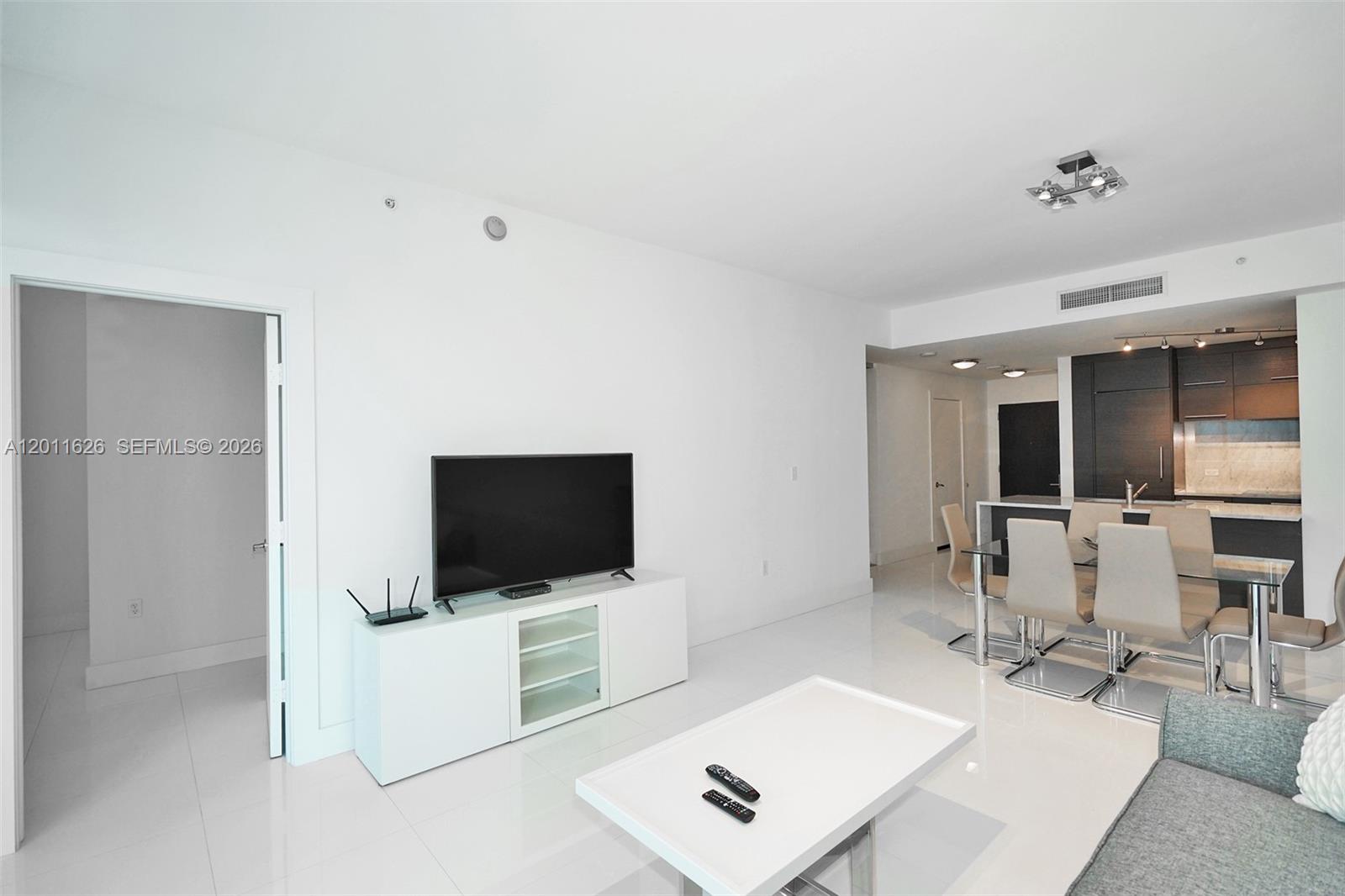 900 Biscayne Blvd #5510 Miami, FL 33132
