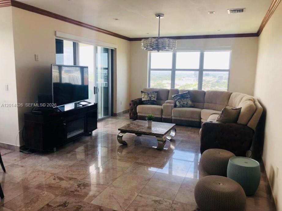 2780 NE 183rd St #PH01 Aventura, FL 33160