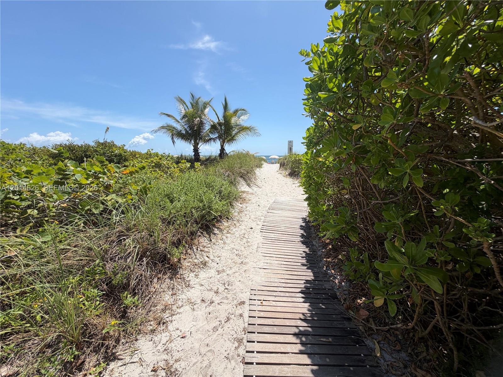 201 Crandon Blvd #424 Key Biscayne, FL 33149