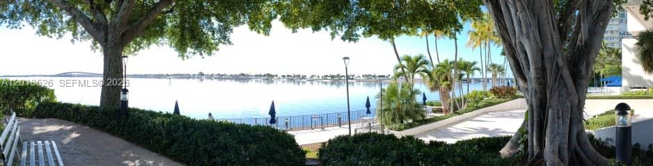 image Brickell Bay Club18