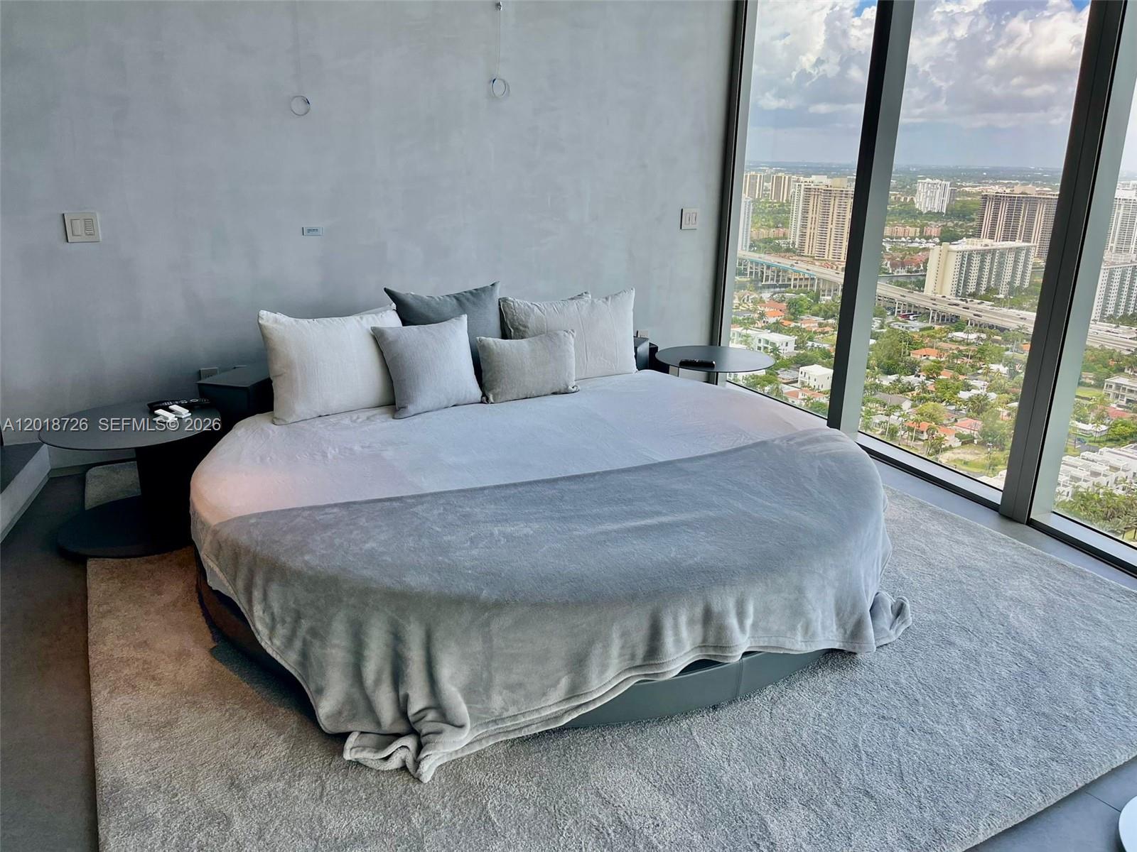 18555 Collins Ave #3705 Sunny Isles Beach, FL 33160