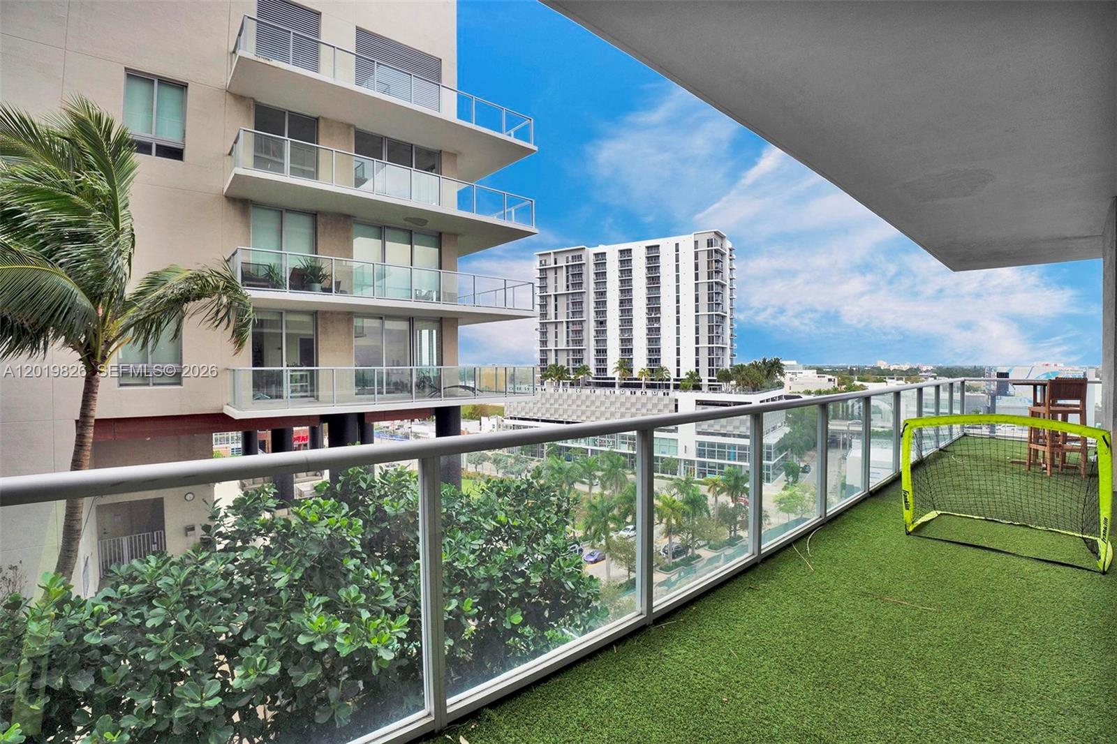 image 2 Midtown32