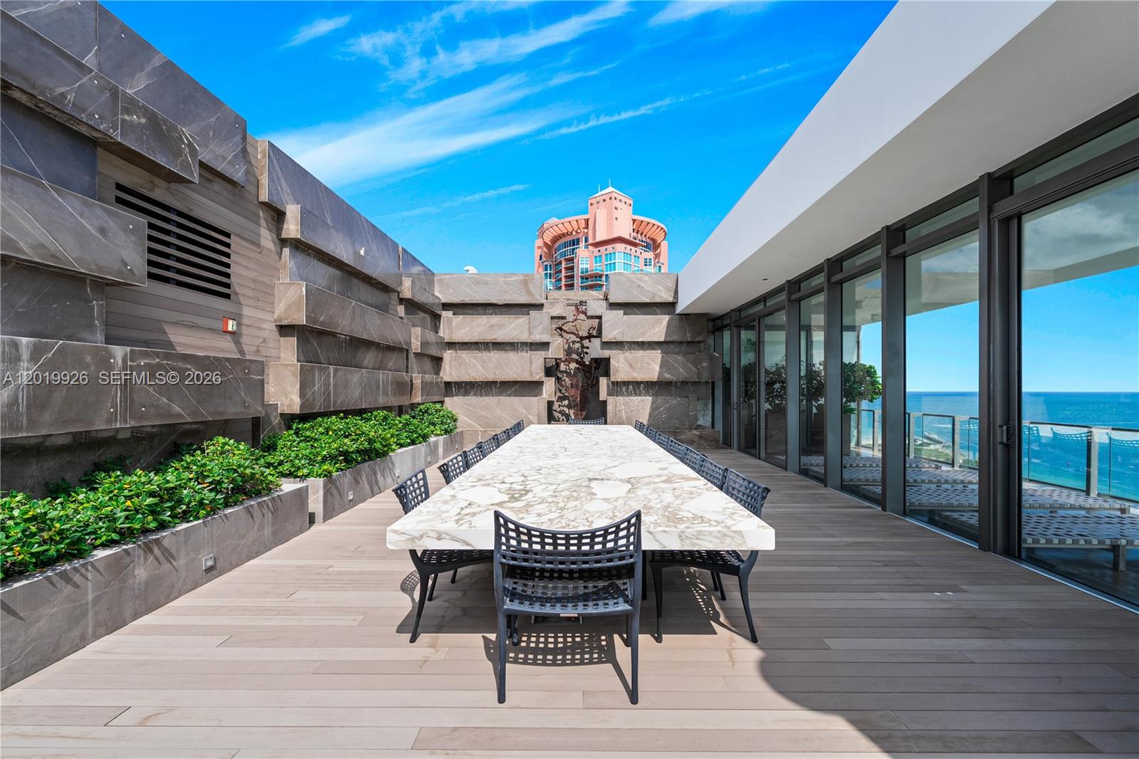800 S Pointe Dr #Penthouse 2204 Miami Beach, FL 33139