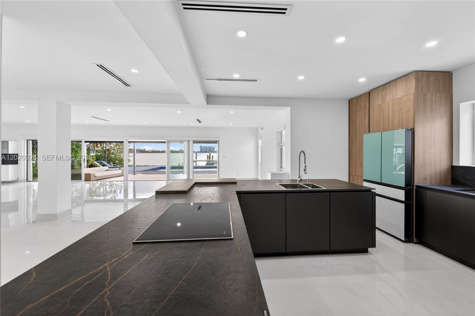 1101 S Shore Dr #1 Miami Beach, FL 33141