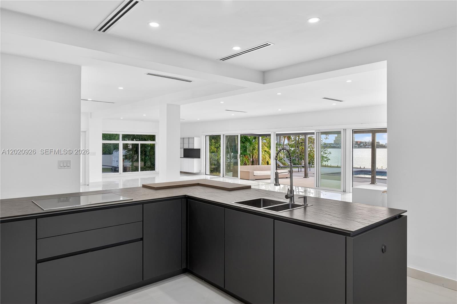 1101 S Shore Dr #1 Miami Beach, FL 33141