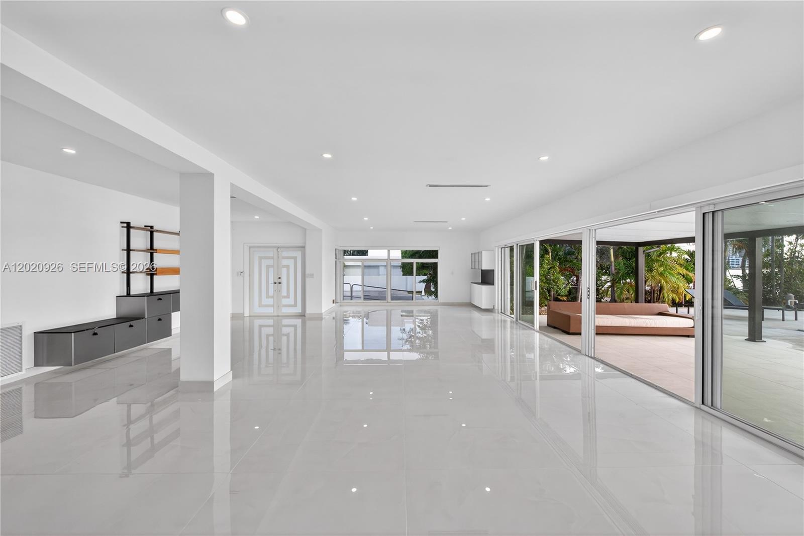 1101 S Shore Dr #1 Miami Beach, FL 33141