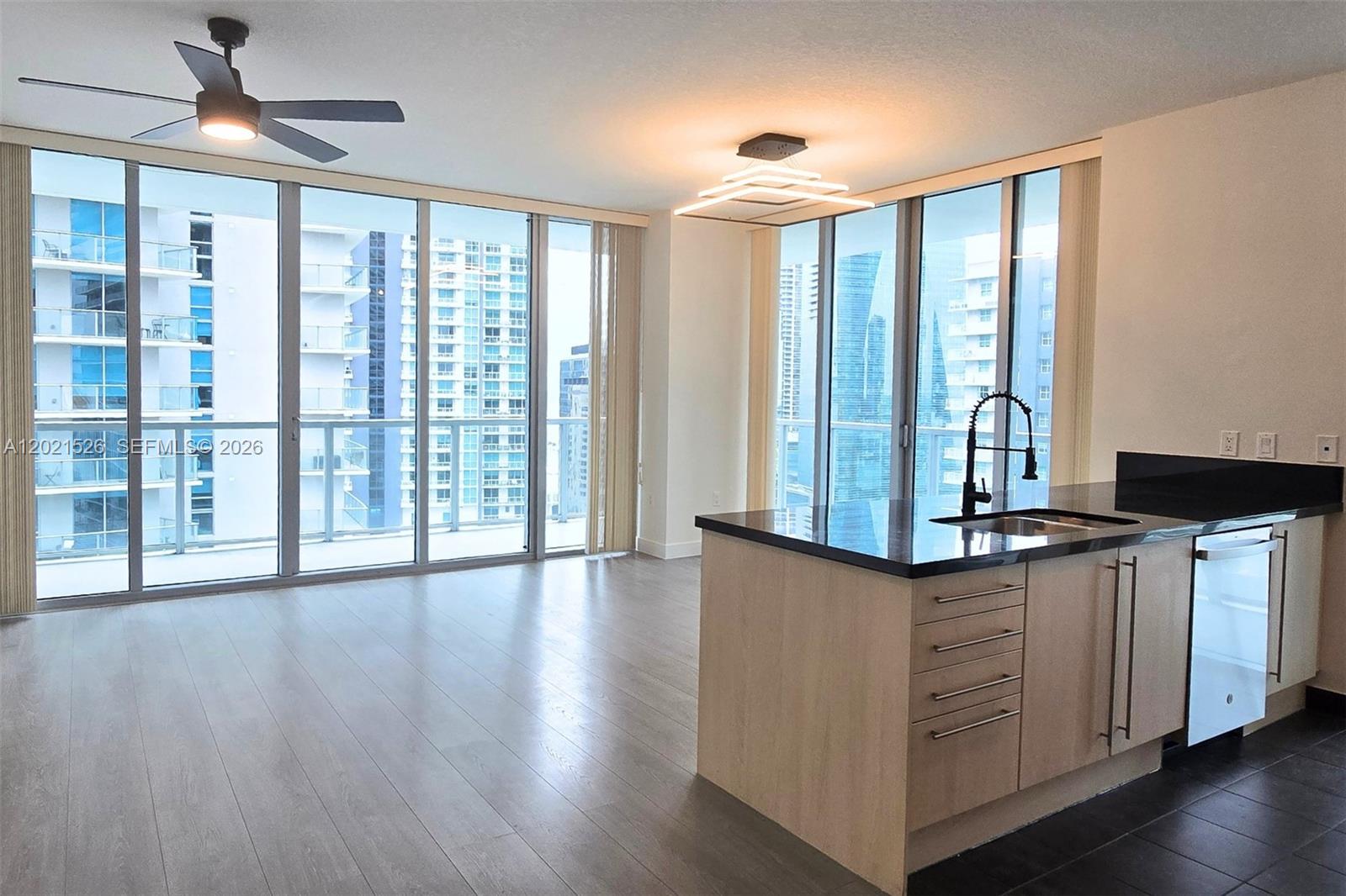 image Axis on Brickell North33