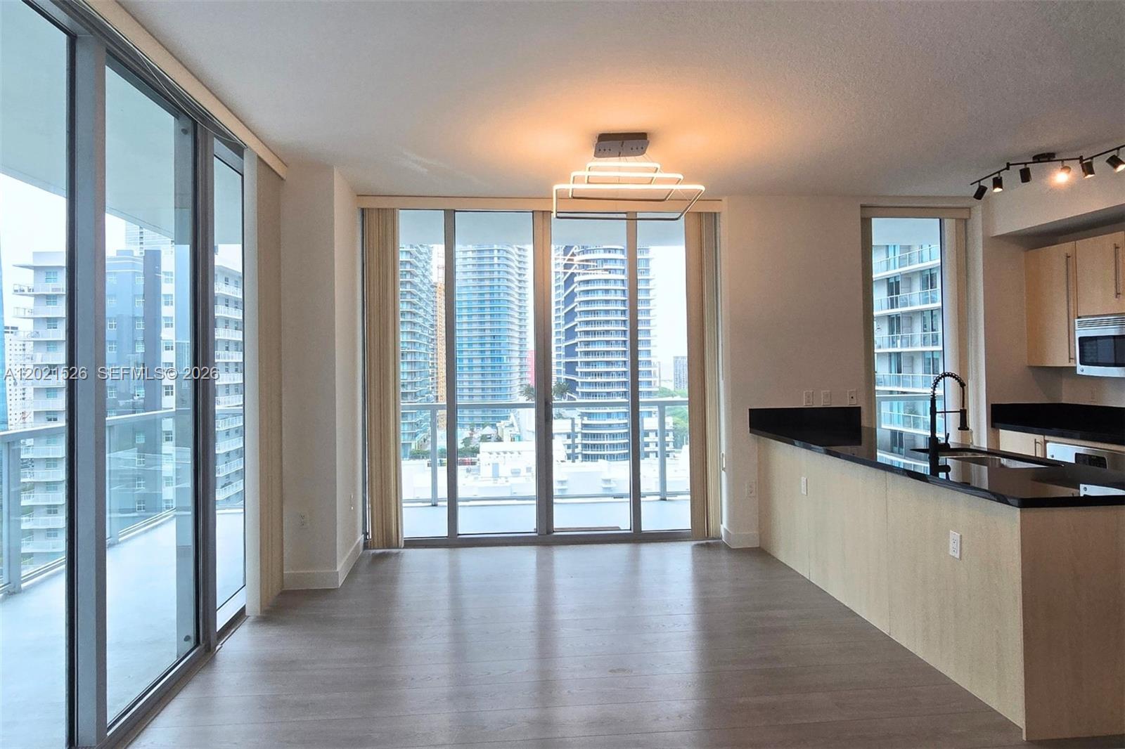 image Axis on Brickell North35