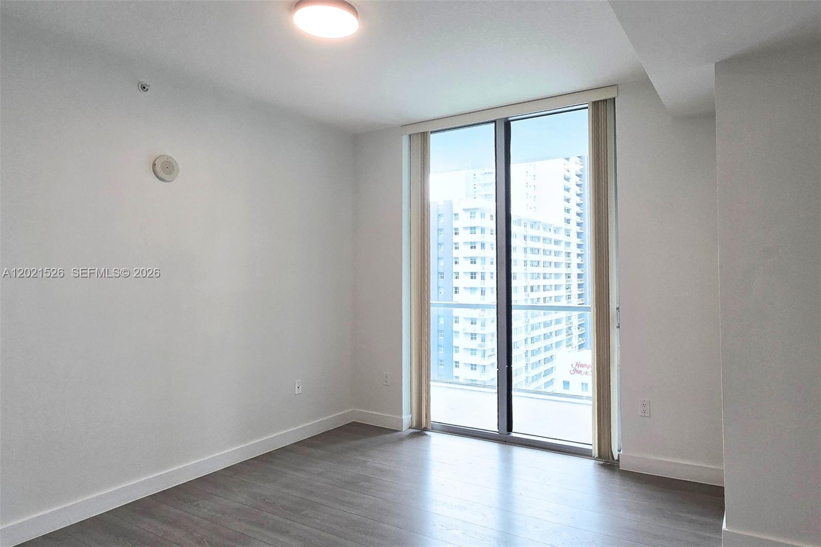 image Axis on Brickell North39
