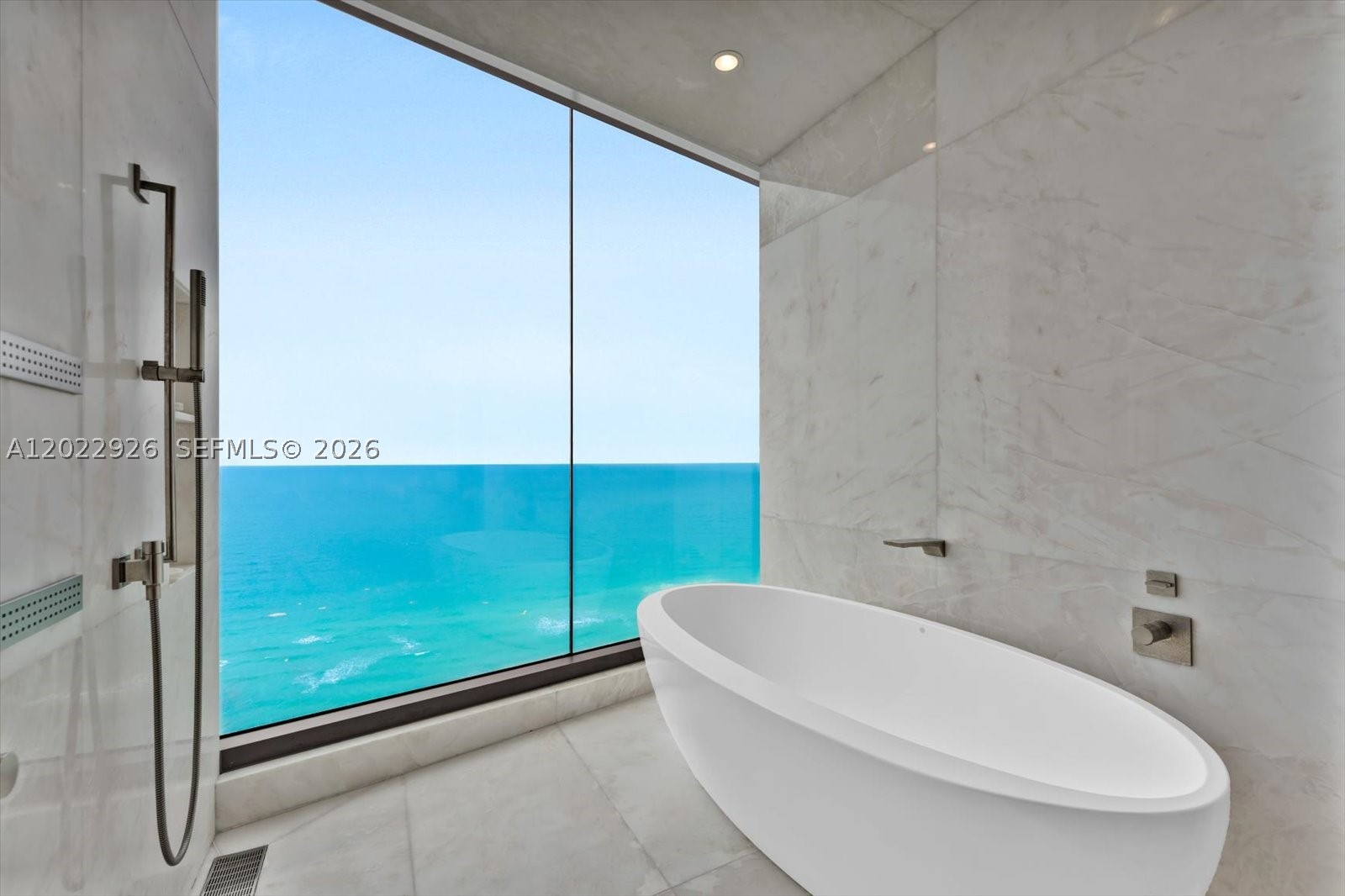 image Estates At Acqualina24