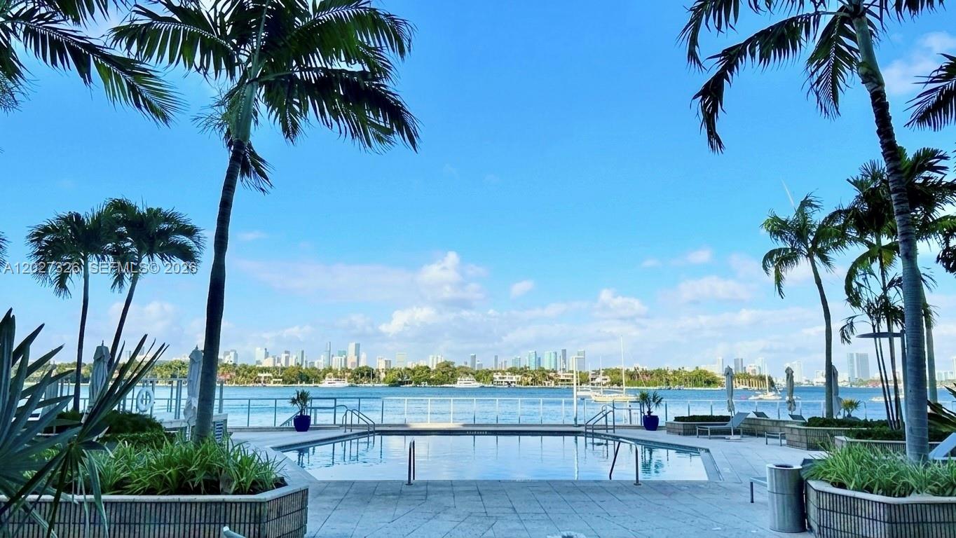 800 West Ave #924