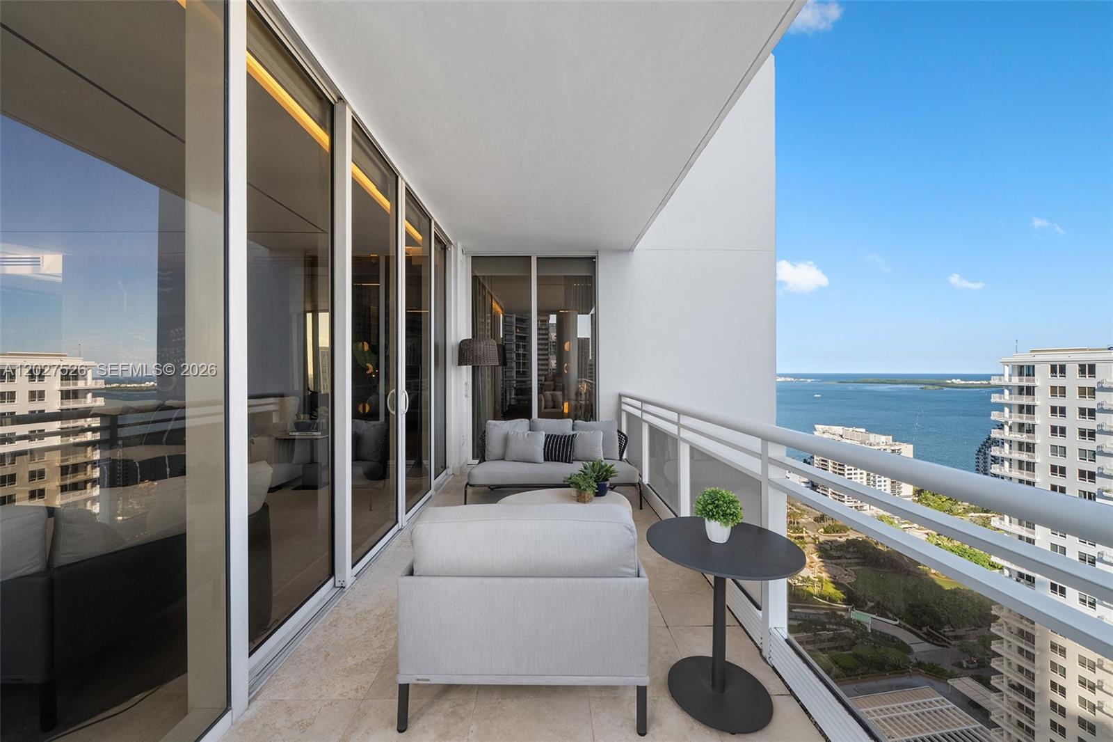 901 Brickell Key Blvd #3304 Miami, FL 33131