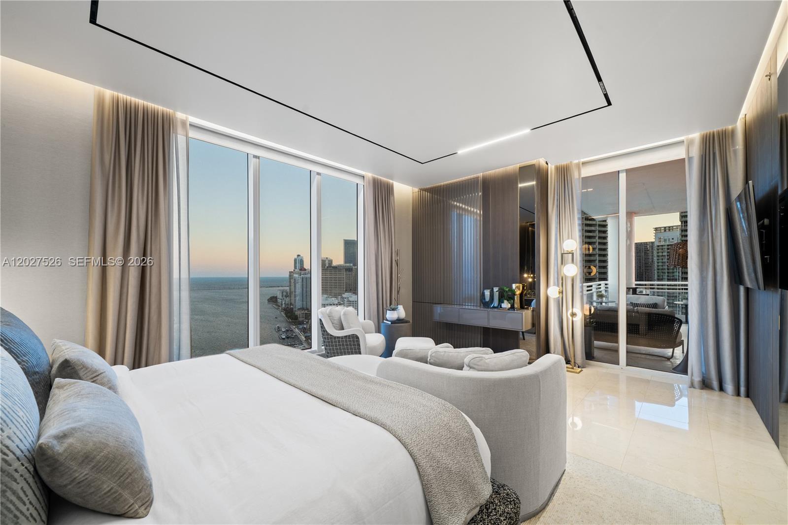 901 Brickell Key Blvd #3304 Miami, FL 33131