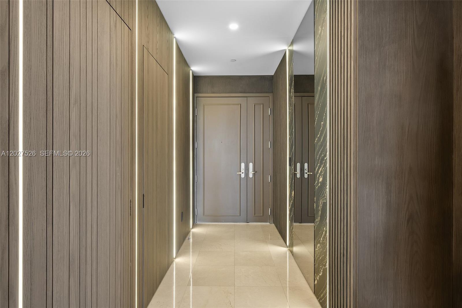 901 Brickell Key Blvd #3304 Miami, FL 33131