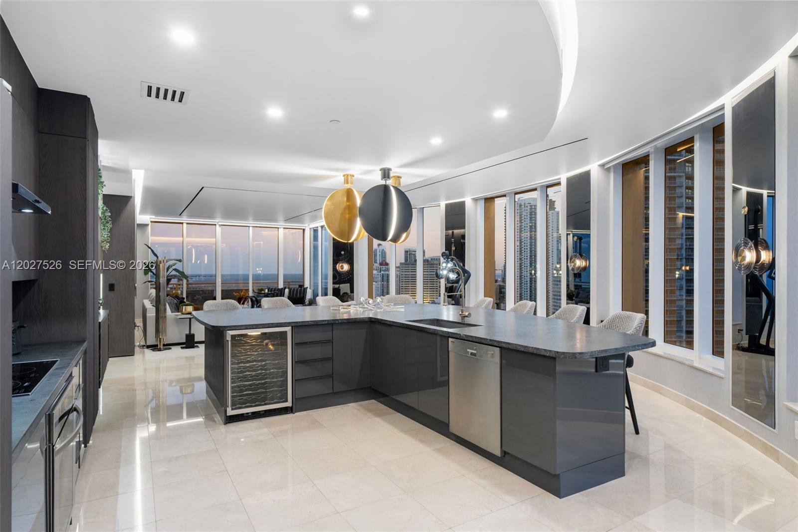 901 Brickell Key Blvd #3304 Miami, FL 33131