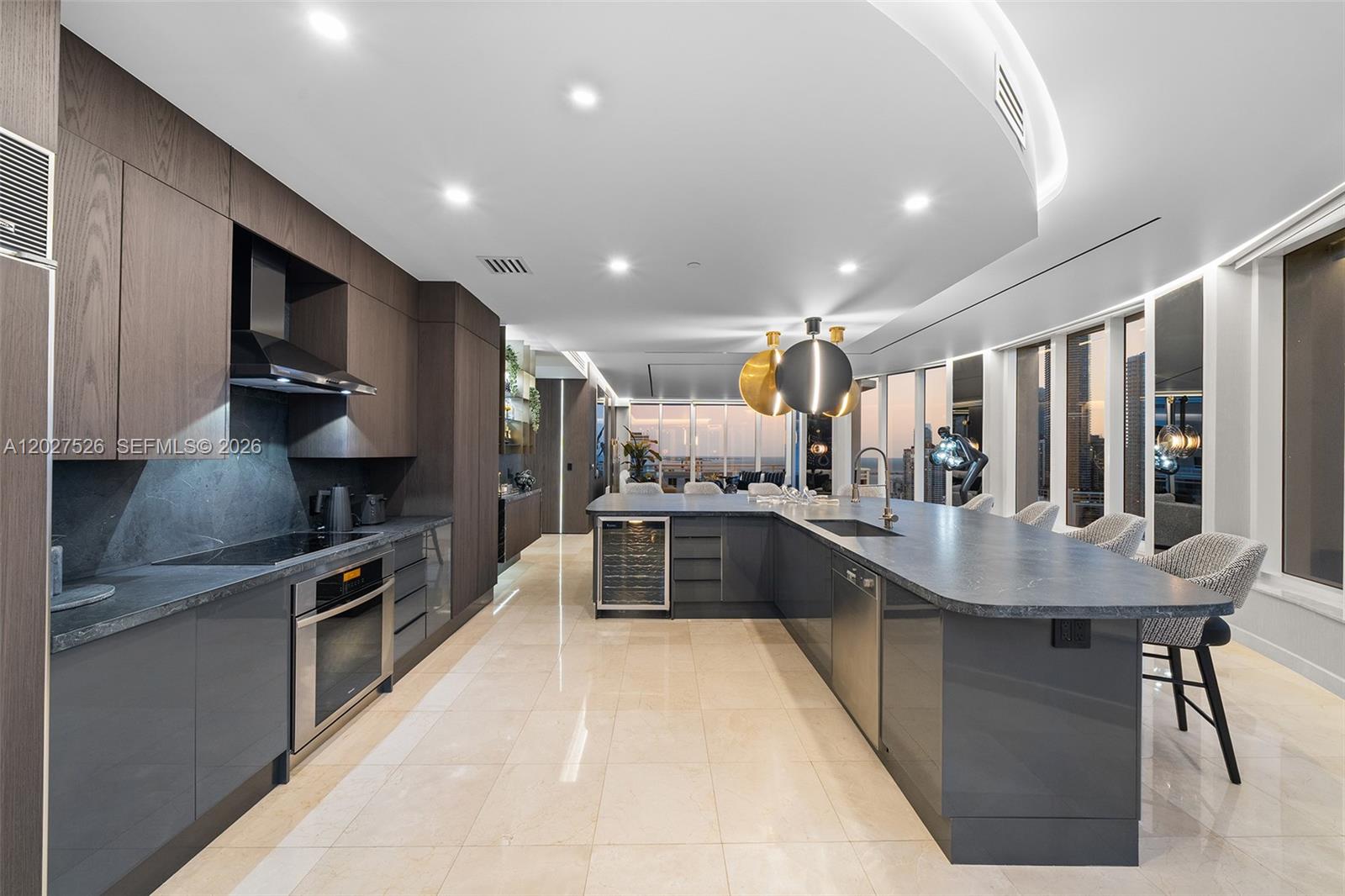 901 Brickell Key Blvd #3304 Miami, FL 33131