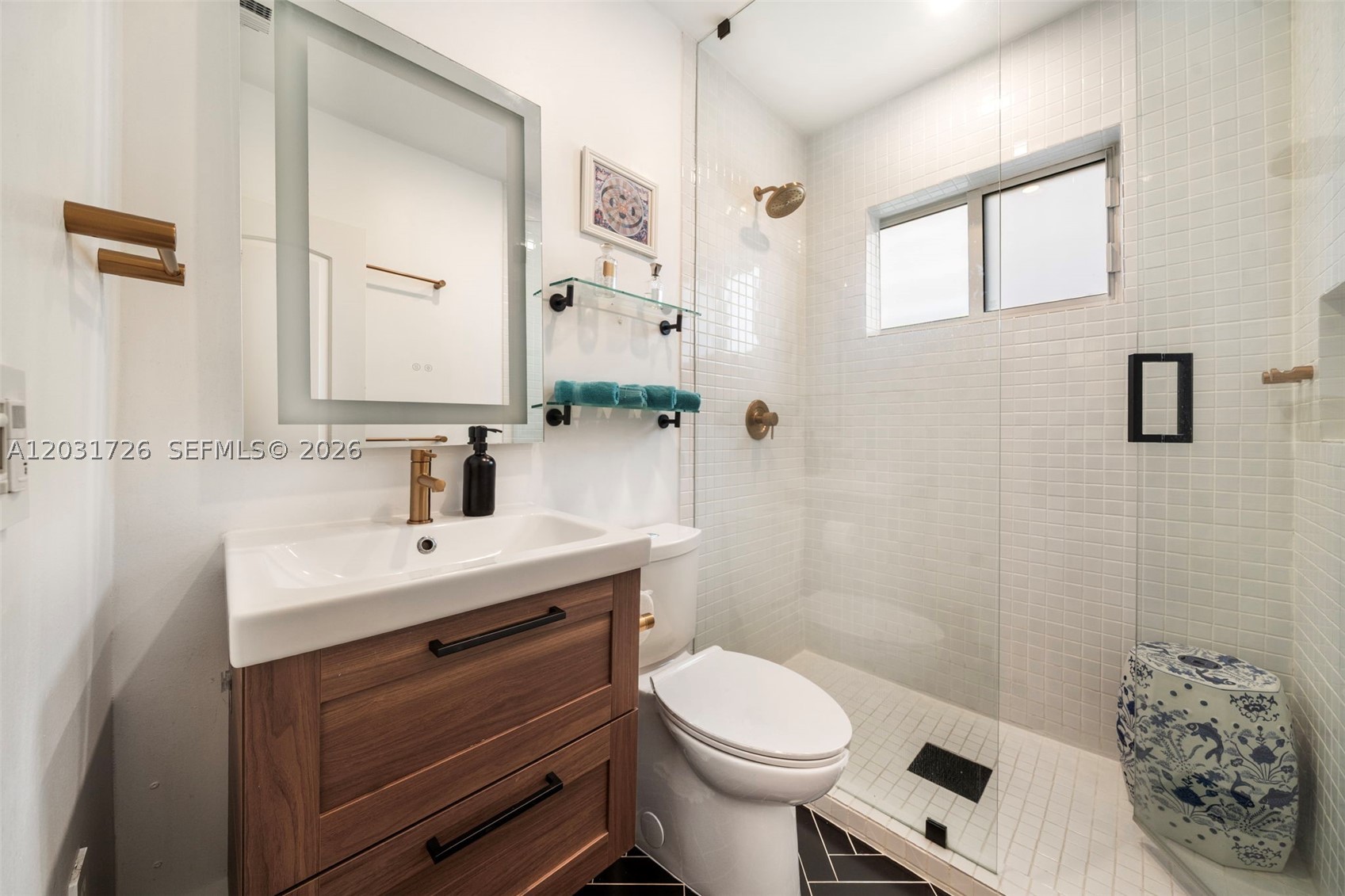 2241 SW 25th Ter Miami, FL 33133
