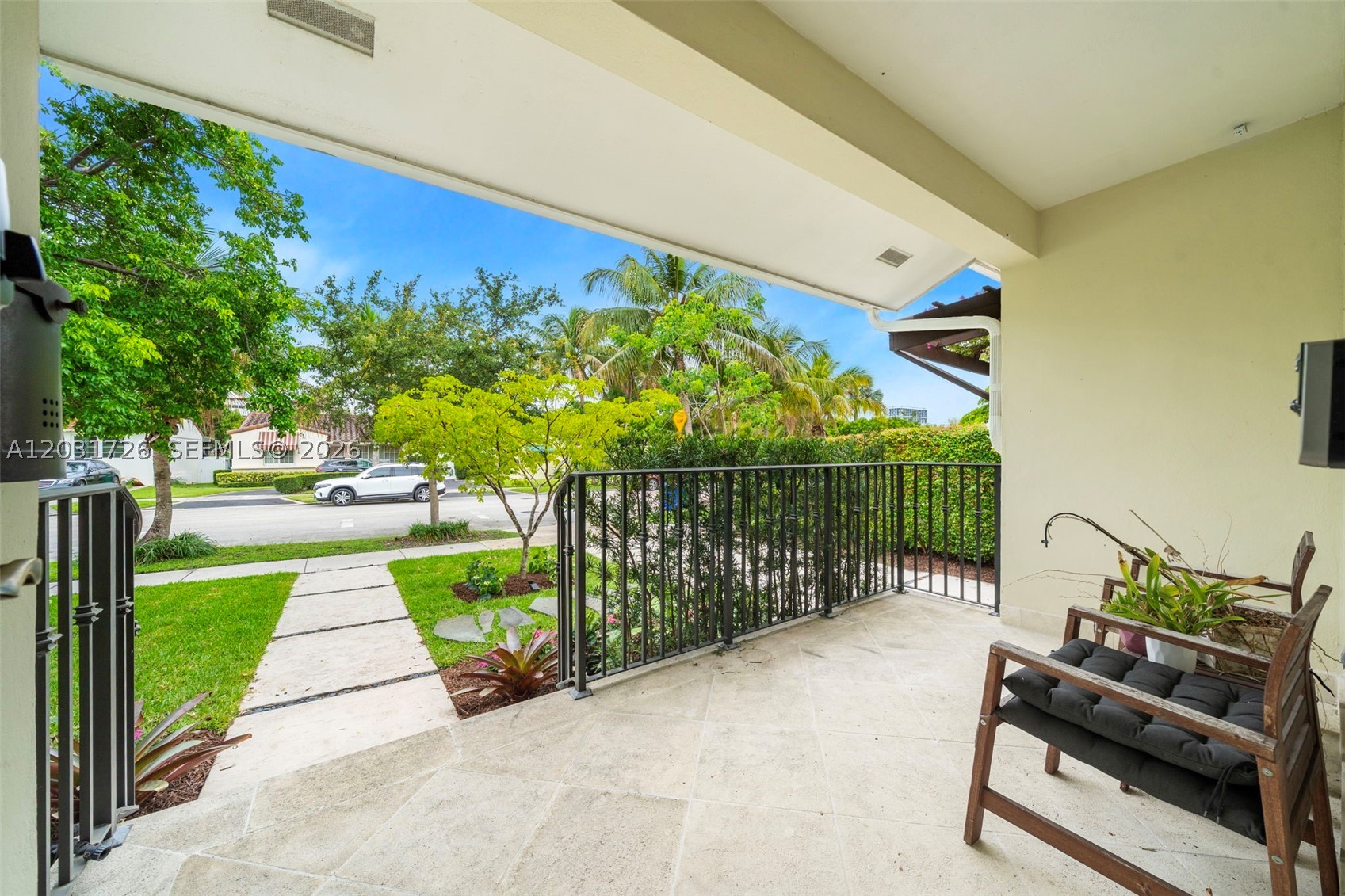 2241 SW 25th Ter Miami, FL 33133
