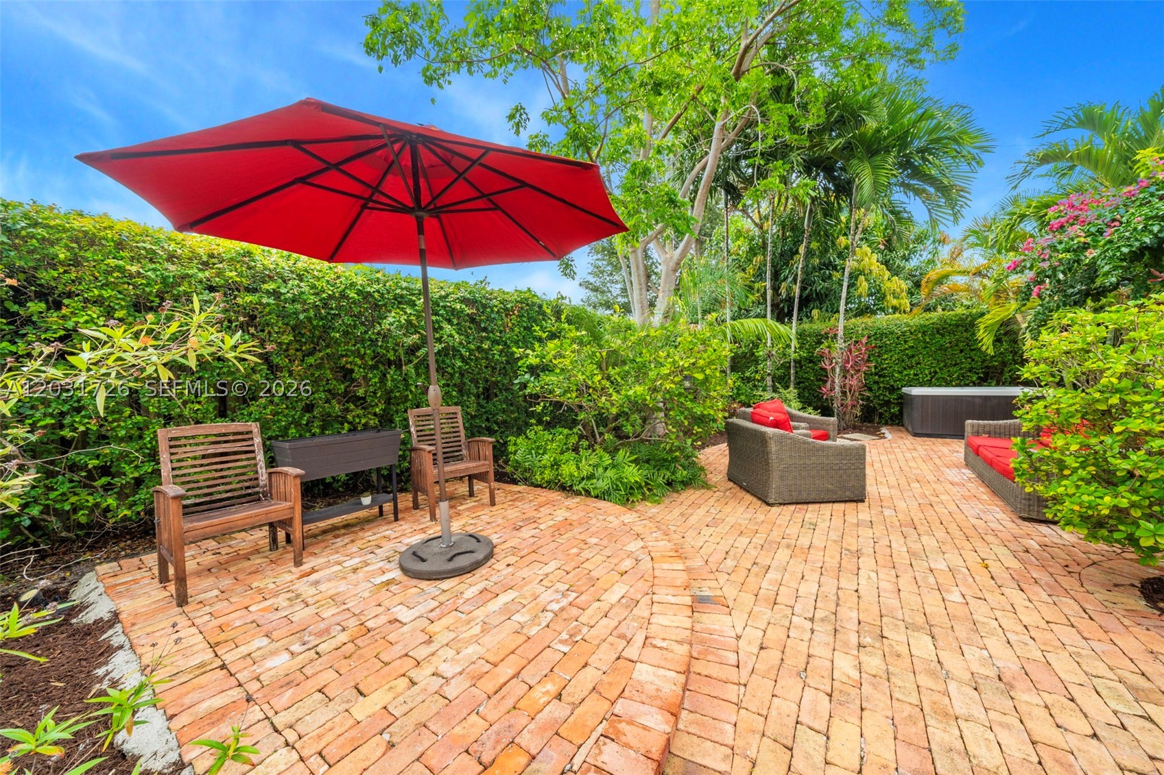 2241 SW 25th Ter Miami, FL 33133