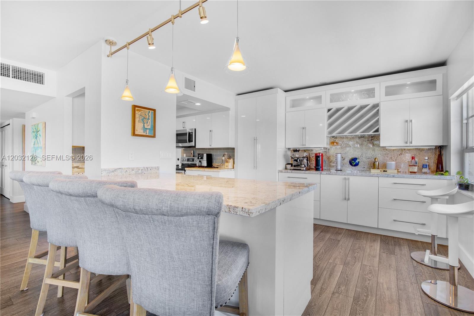 2500 E Las Olas Blvd #408 Fort Lauderdale, FL 33301