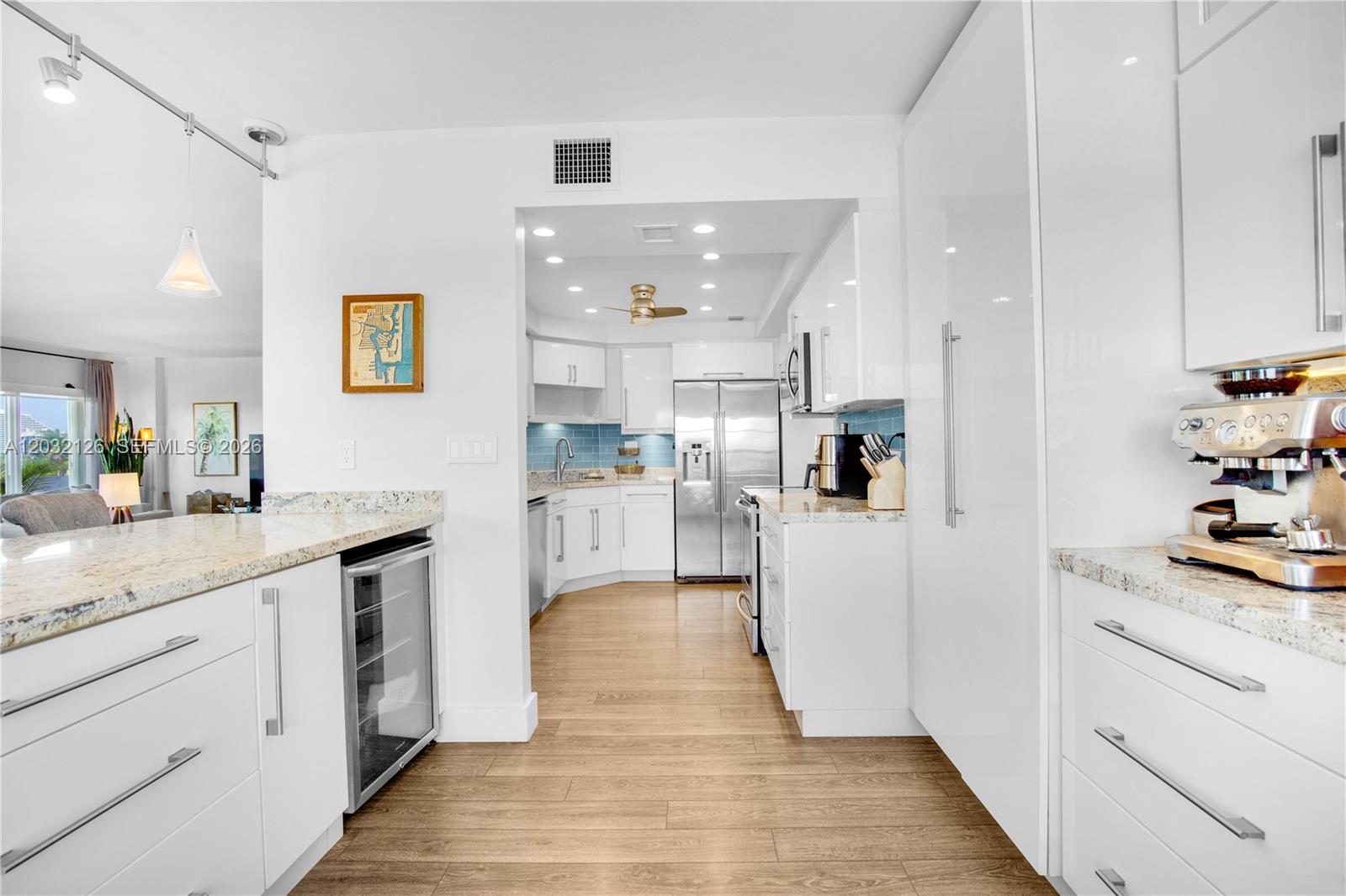 2500 E Las Olas Blvd #408 Fort Lauderdale, FL 33301