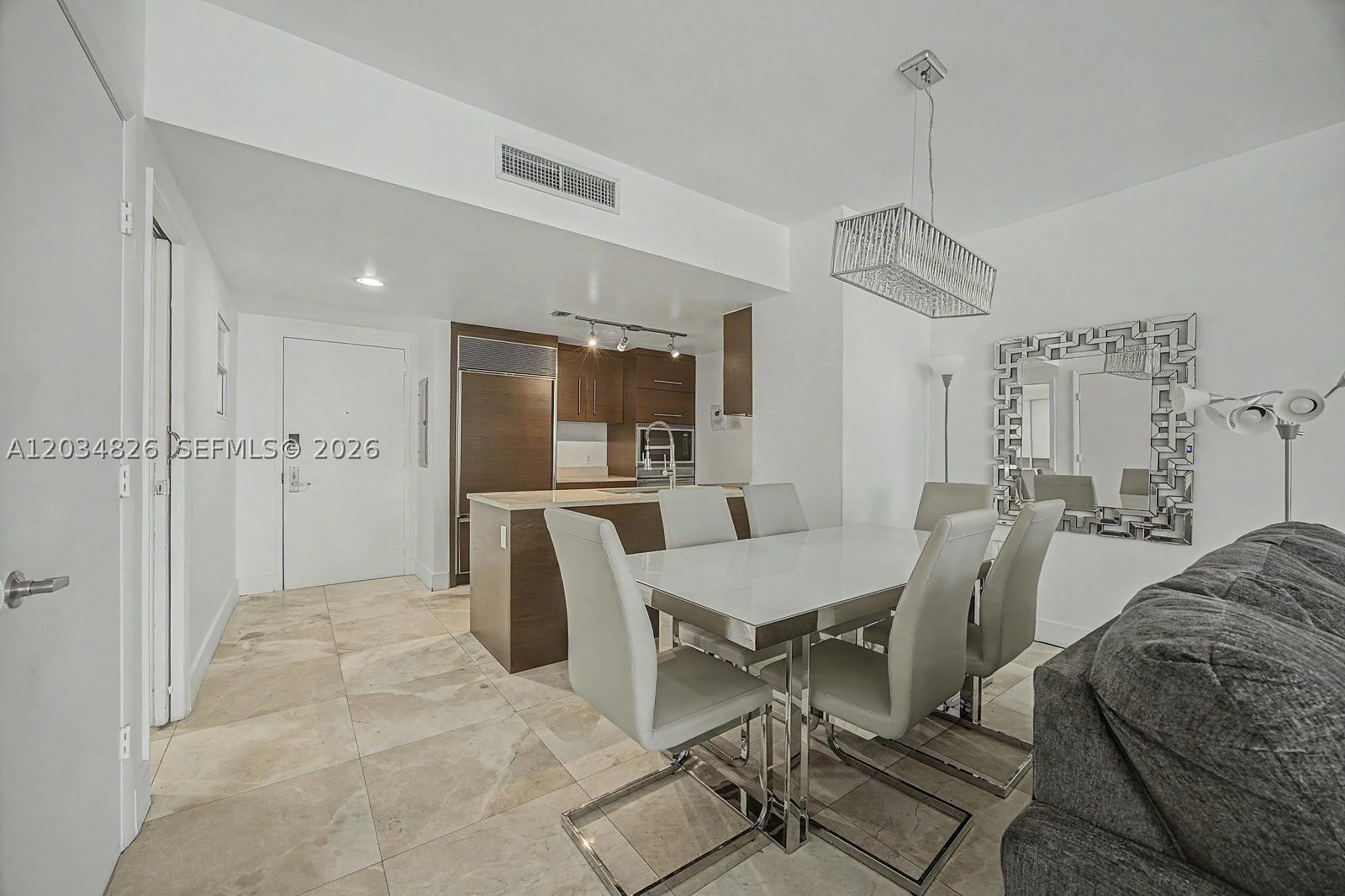 image Icon Brickell III (W Miami)3