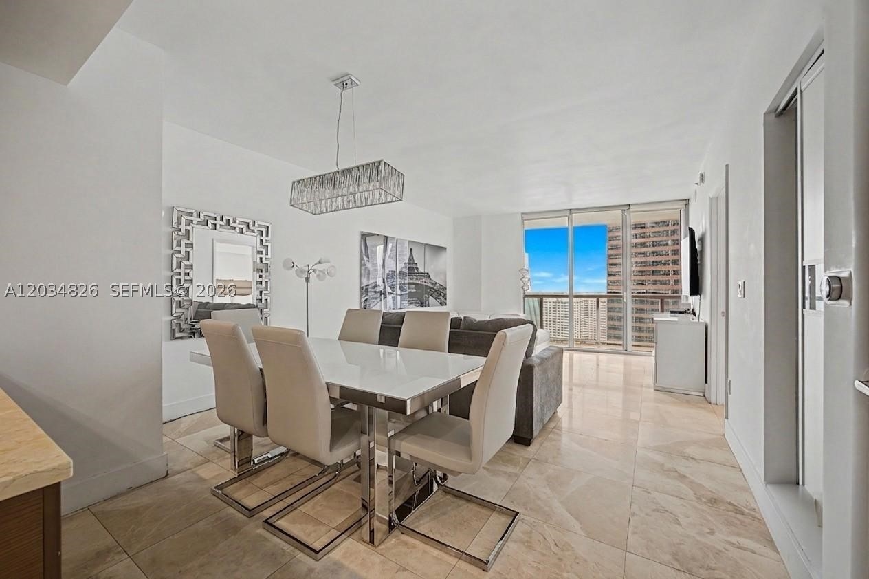 image Icon Brickell III (W Miami)5