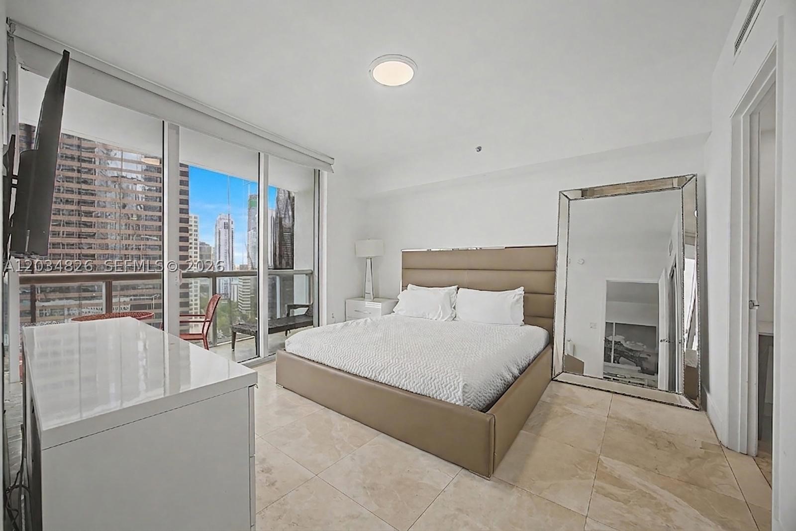 image Icon Brickell III (W Miami)8