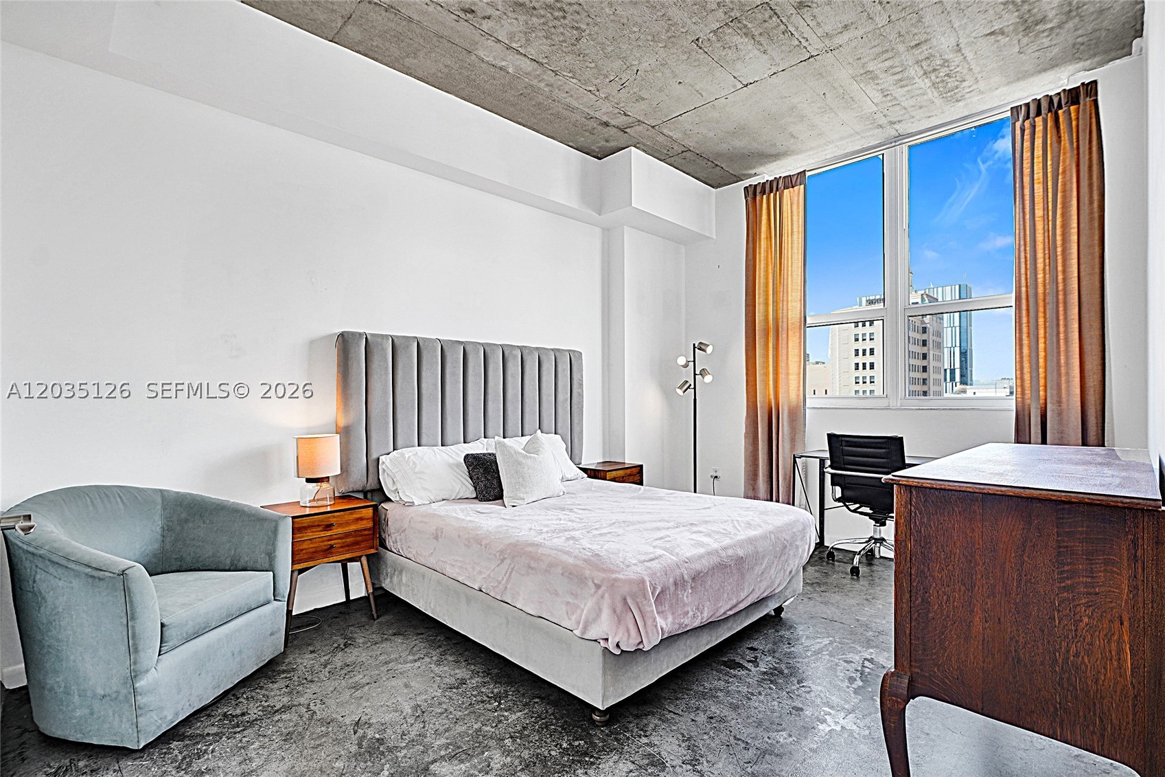image The Loft 217