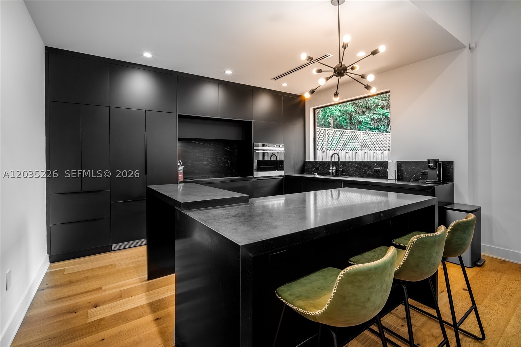 243 NW 42nd St Miami, FL 33127