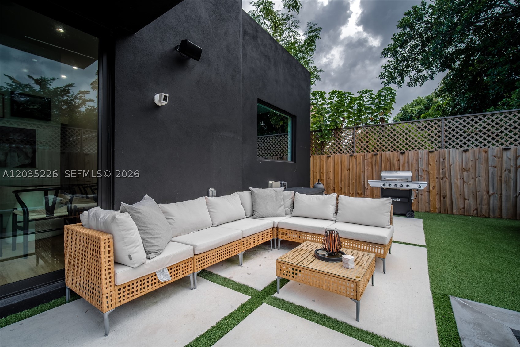 243 NW 42nd St Miami, FL 33127