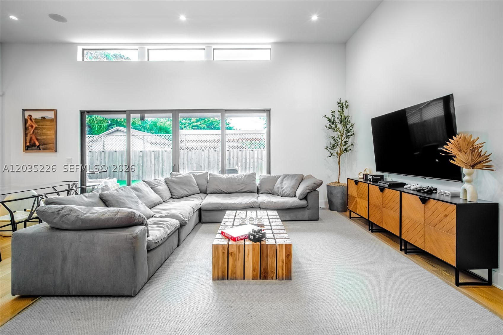 243 NW 42nd St Miami, FL 33127