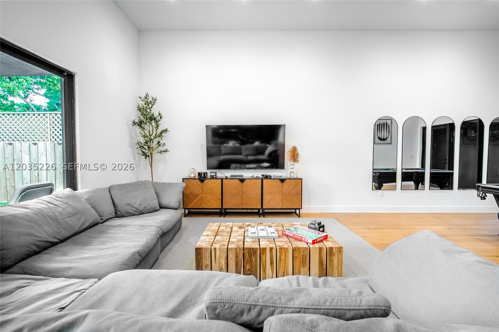 243 NW 42nd St Miami, FL 33127